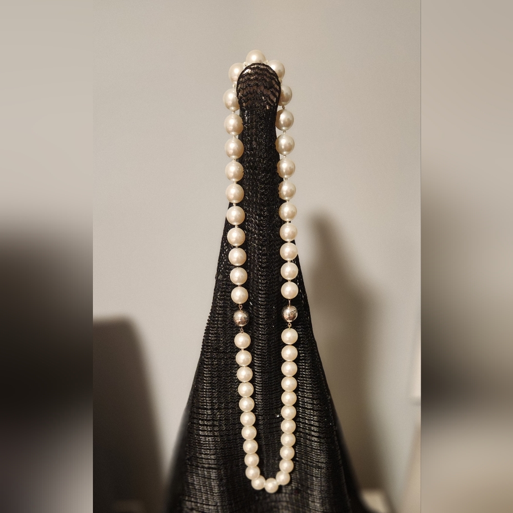 Vintage Ralph Lauren White Pearl Necklace Timeless Elegance Stamped RL CROWN 67